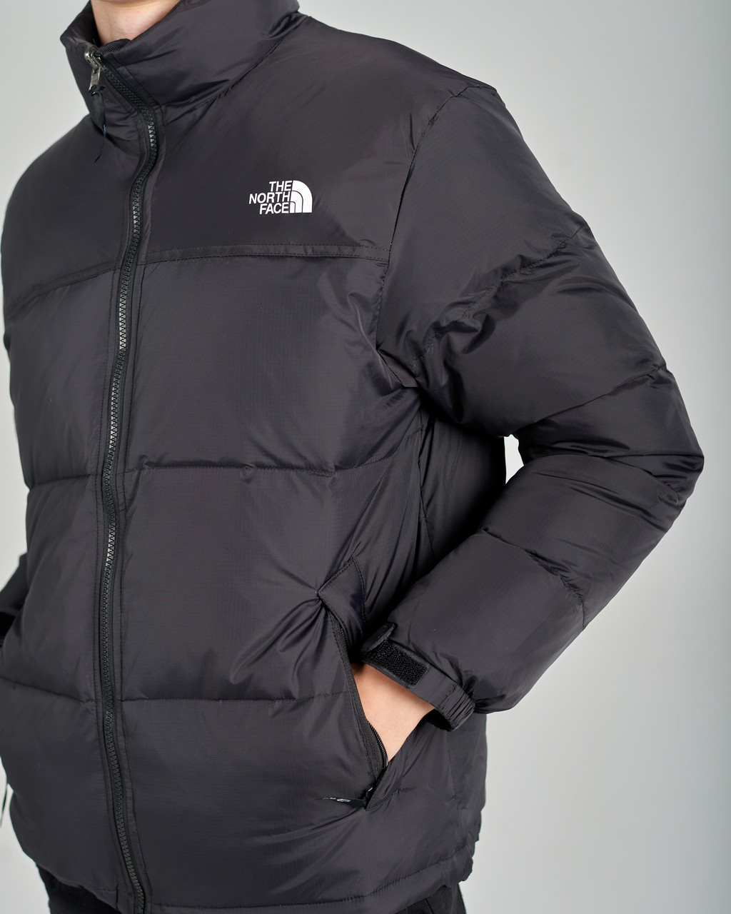 Мужская зимняя куртка The North Face, черного цвета. - фото 5 - id-p2033170421