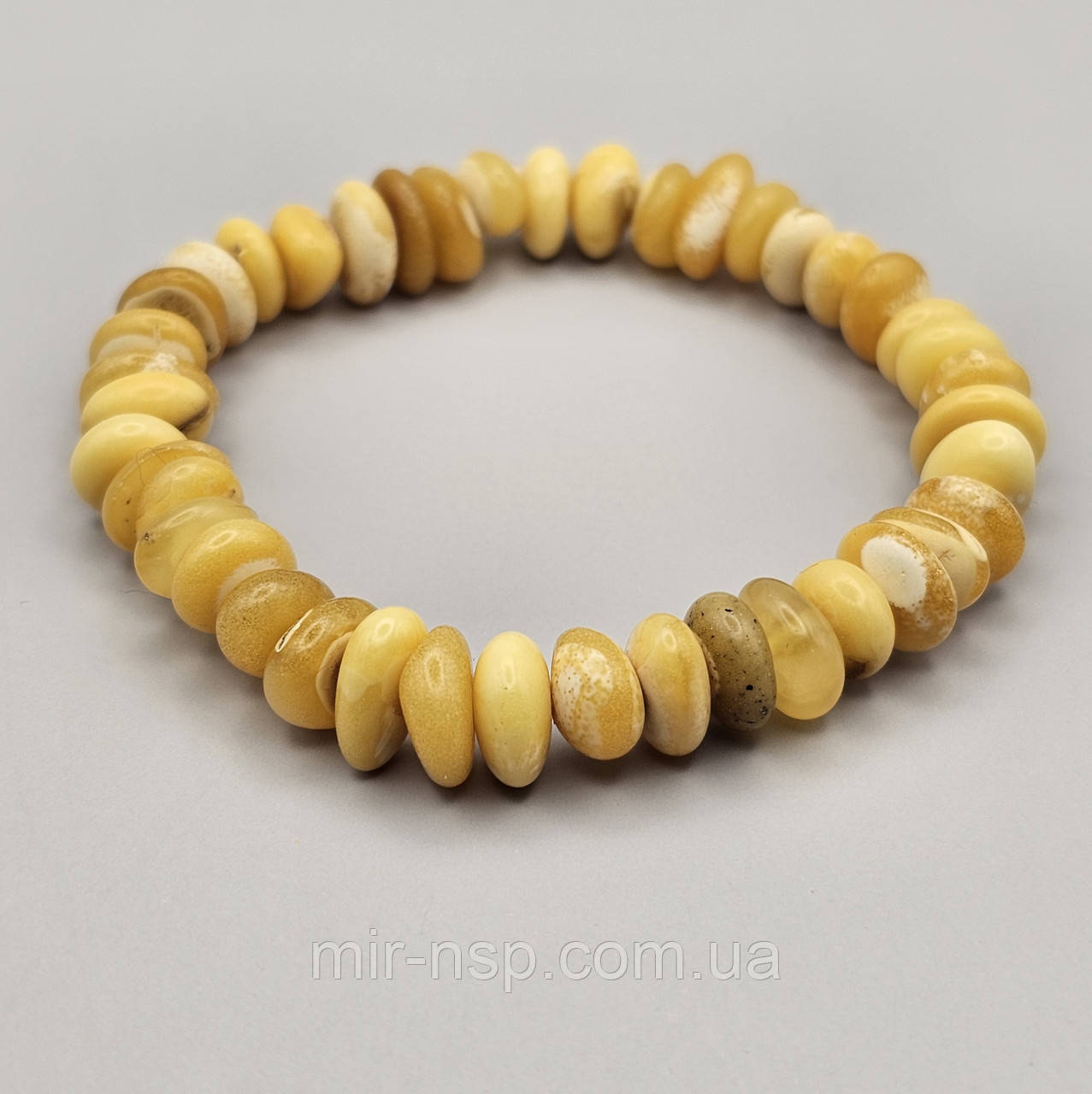 Браслет натуральний цільний природний бурштин вага 8г, фото 1