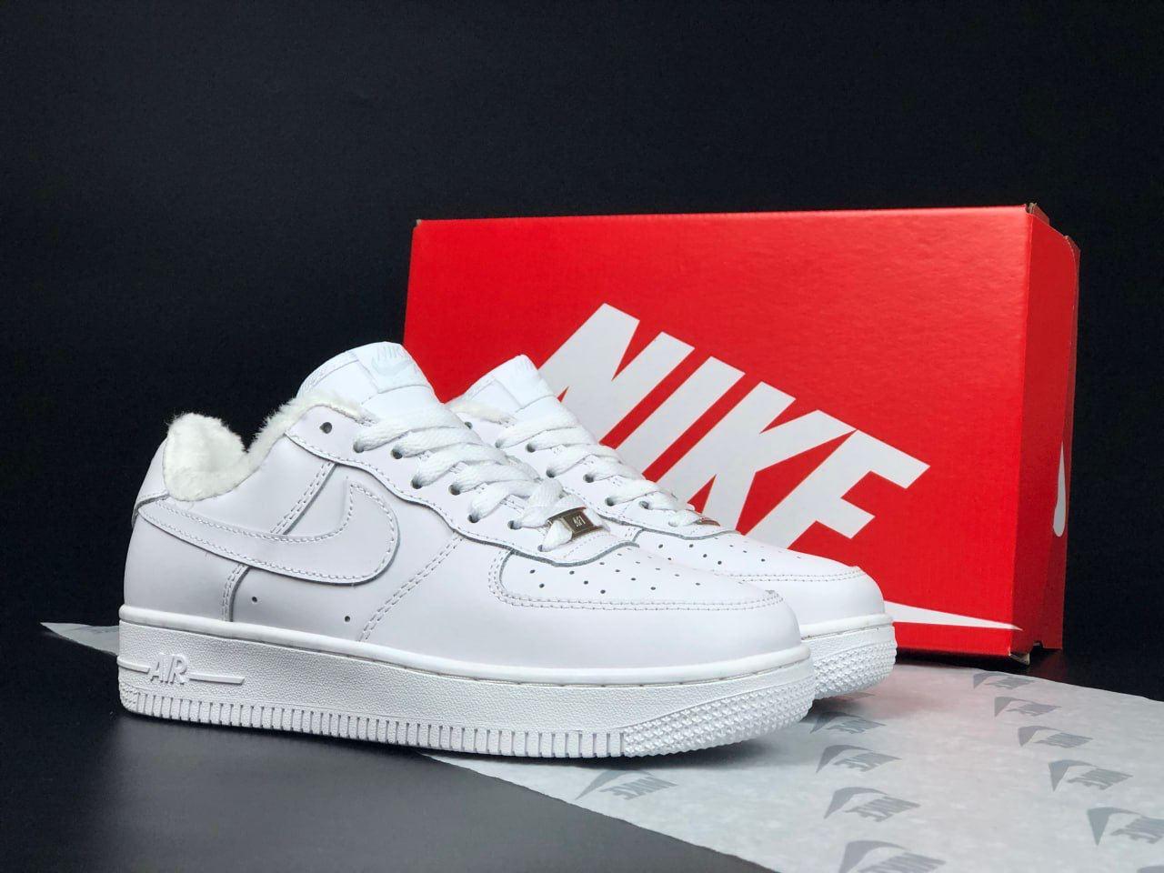 Чоловічі зимові кросівки Nike Air Force (білі) модні повсякденні кроси 11967 Найктоп, фото 1