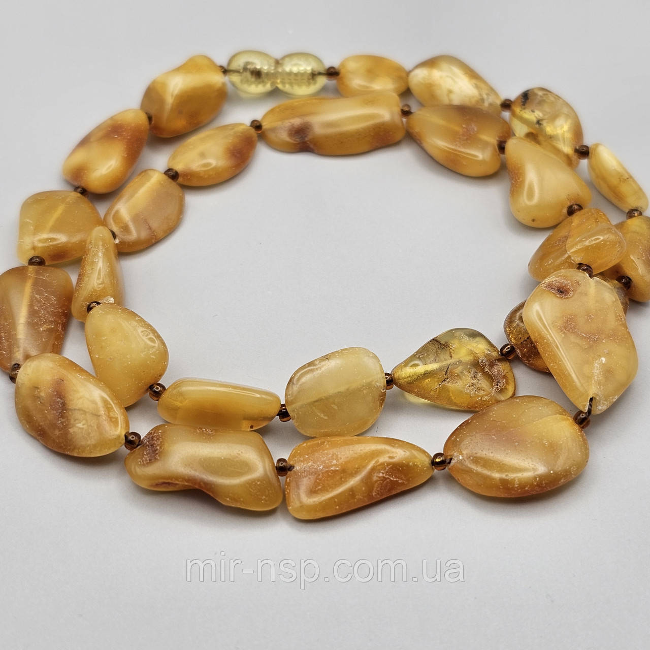 Буси натуральний цілісний природний бурштин галтівка 10-12 мм вага 17 г, фото 1