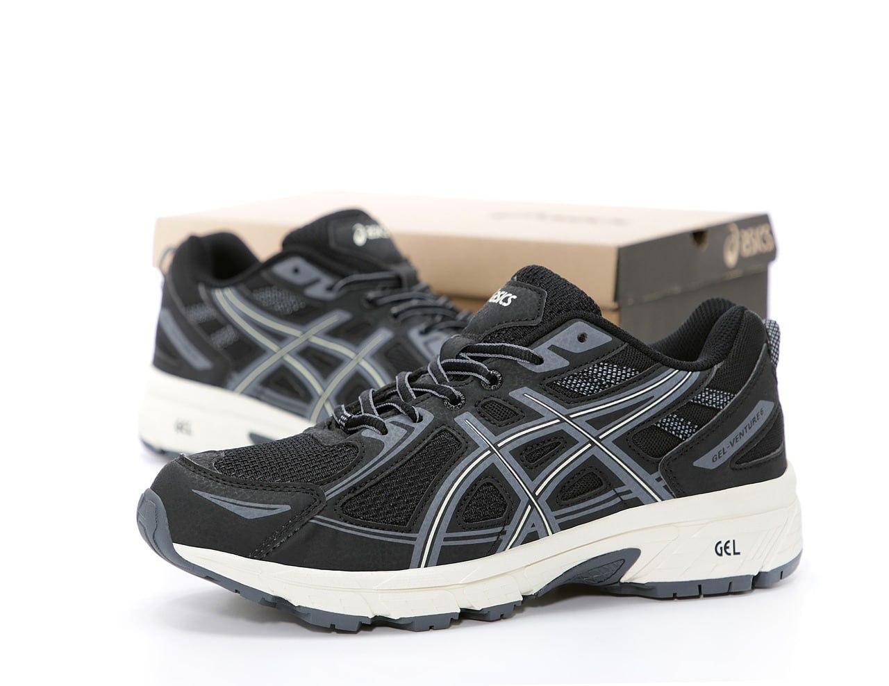 Чоловічі кросівки Asics Gel Venture 6 (чорні із сірим) універсальні спортивні осінні кроси К14497 vkros