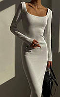 Стильное женское длинное облегающее платье ангора с декольте и разрезом на ноге , белого цвета