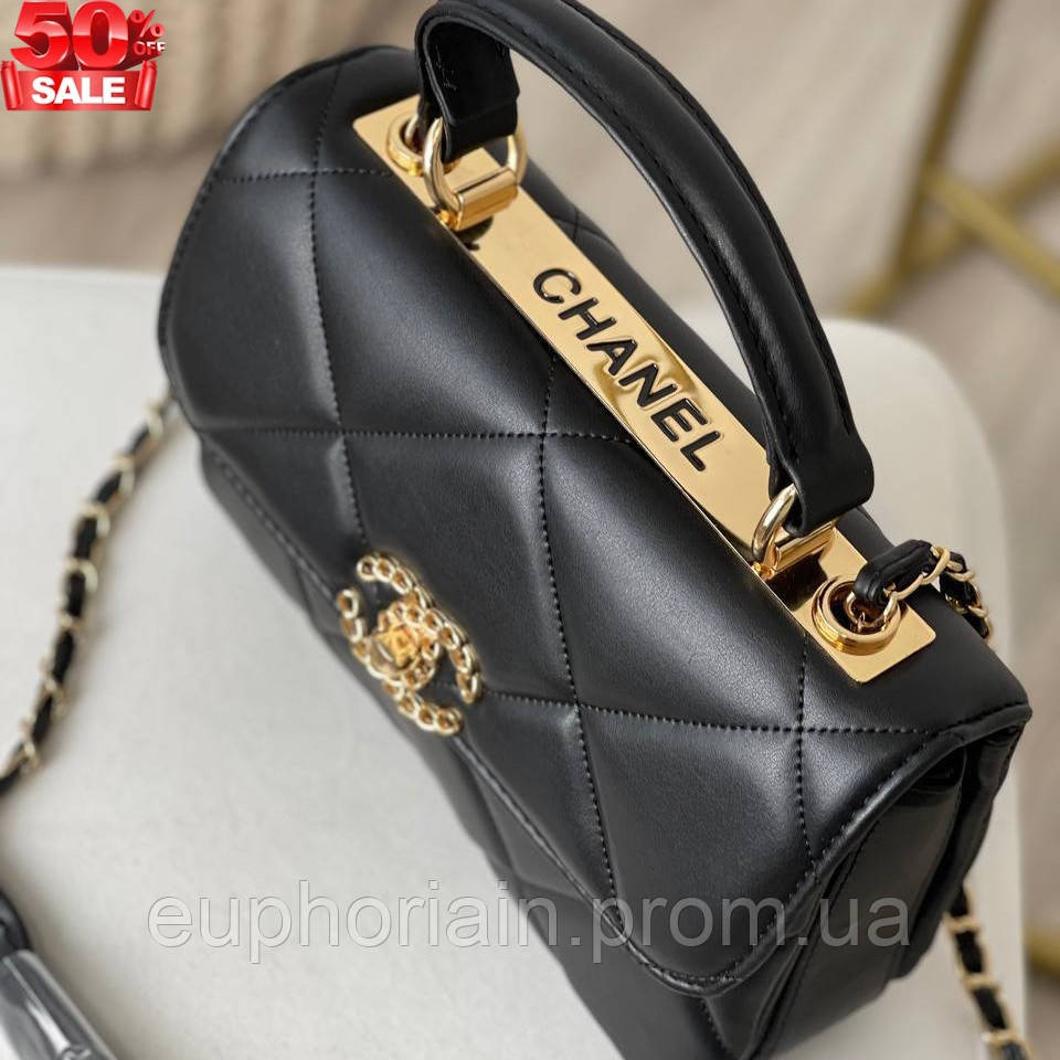 Роскошная женская сумка Chanel не большого размера черного цвета, выполнена из эко кожи, ремешок-цепочка - фото 6 - id-p2033337588
