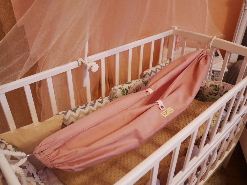 Гамак в дитяче ліжечко Дитячий гамак капучіно + рожевий