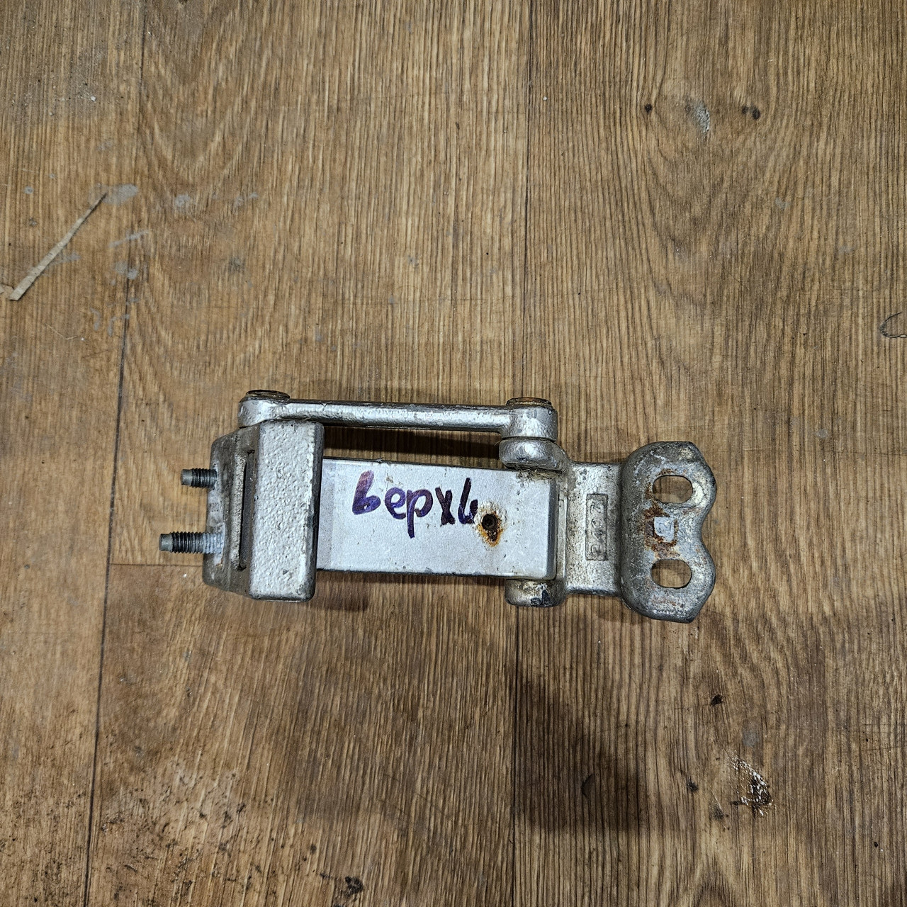 Петля задней двери Форд Транзит 270 градусов 2000-2013 Б/У (ID ...