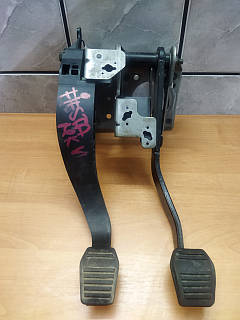 1471672 Ford Блок педалей у зборі з циліндром зчеплення