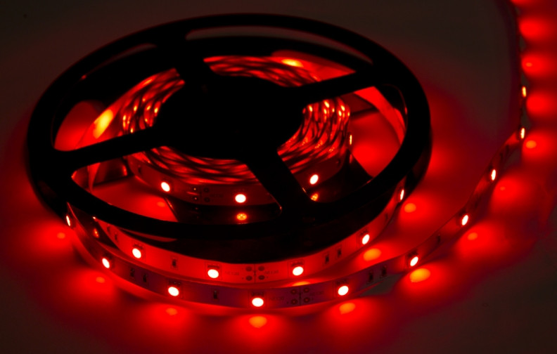 Світлодіодна Led-стрічка SMD 5050 на 30 діодів в 1 метрі, 7,2 Вт/1м, червоний колір, не герметична