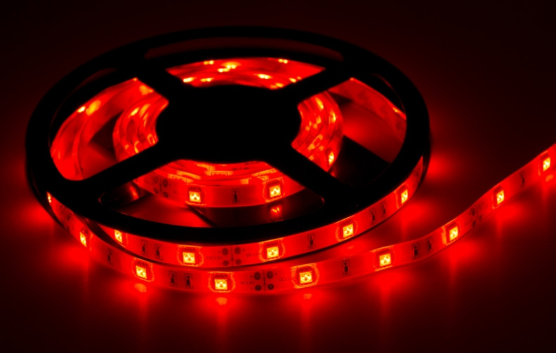 Світлодіодна Led-стрічка SMD 5050 на 30 діодів в 1 метрі, 7,2 Вт/1м, червоний колір, герметична