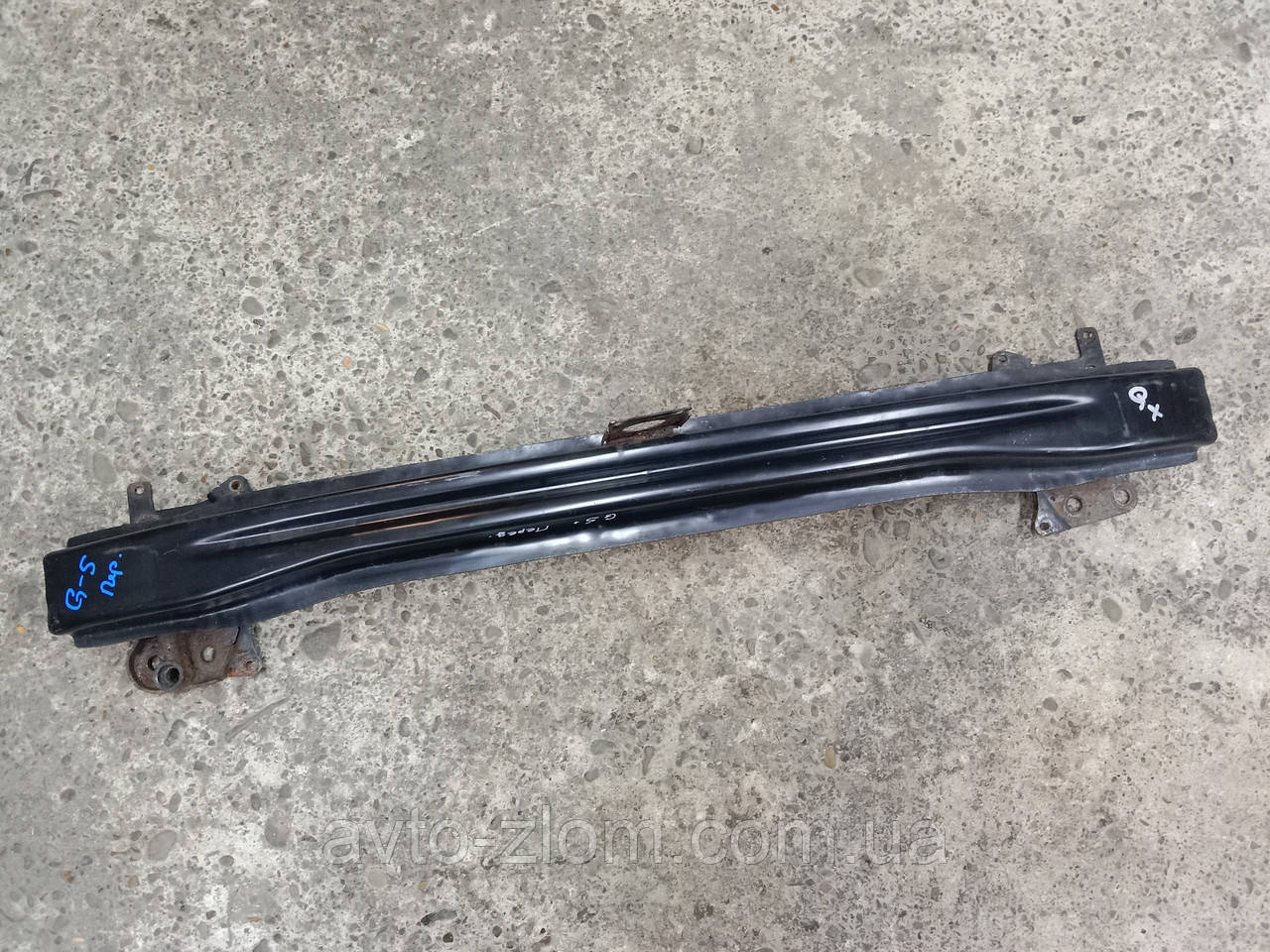 Підсилювач переднього бампера Volkswagen Golf 5, Гольф 5. 1K0807109С., фото 1