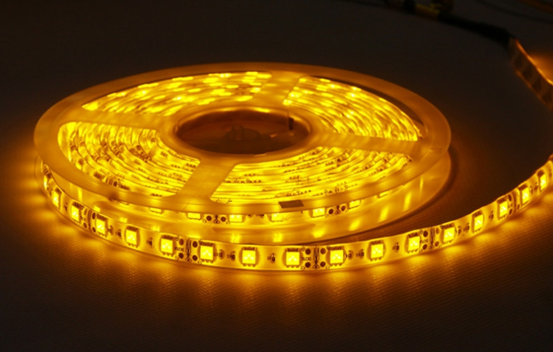 Світлодіодна Led-стрічка SMD 5050 на 60 діодів в 1 метрі, 14,4 Вт/1м, жовтий колір, герметична