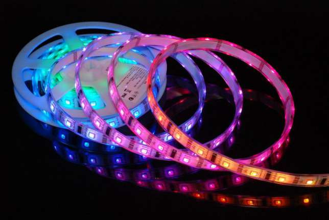 Світлодіодна Led-стрічка SMD 5050 на 60 діодів в 1 метрі, 14,4 Вт/1 м, RGB колір, герметична