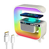 Нічник з бездротовою зарядкою годинником та 15W G 3 акумуляторний RGB світильник колонка радіо, фото 4