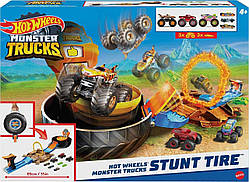 Ігровий набір Хот Вілс Трюки в шині серії Hot Wheels Monster Trucks Stunt Tire Play Set HHY74 Оригінал