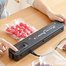 Домашній вакуумний пакувальник продуктів Vacuum Sealer і 10 шт пакетів, чорний, фото 2