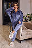 Тепла жіноча піжама колір джинс для дому якісний плюшевий зручний домашній костюм у піжамному стилі, фото 4