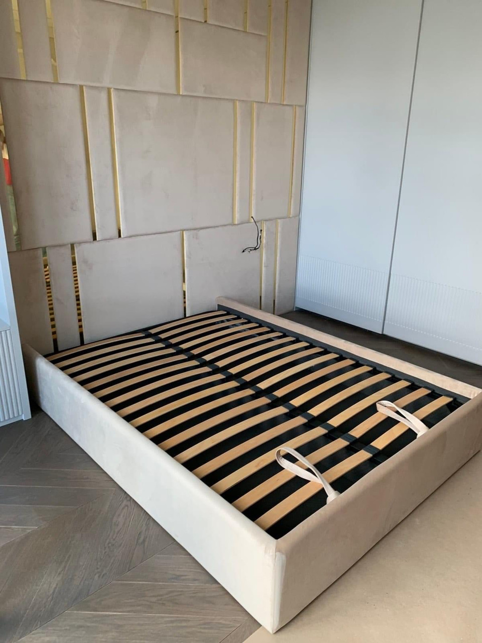 Мʼякі панелі та ліжко, фото 1