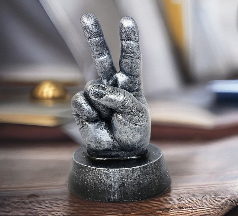 Статуетка Рука Вікторія! (Перемога) 23 см СП513-4 срібло СП513-4 срібло