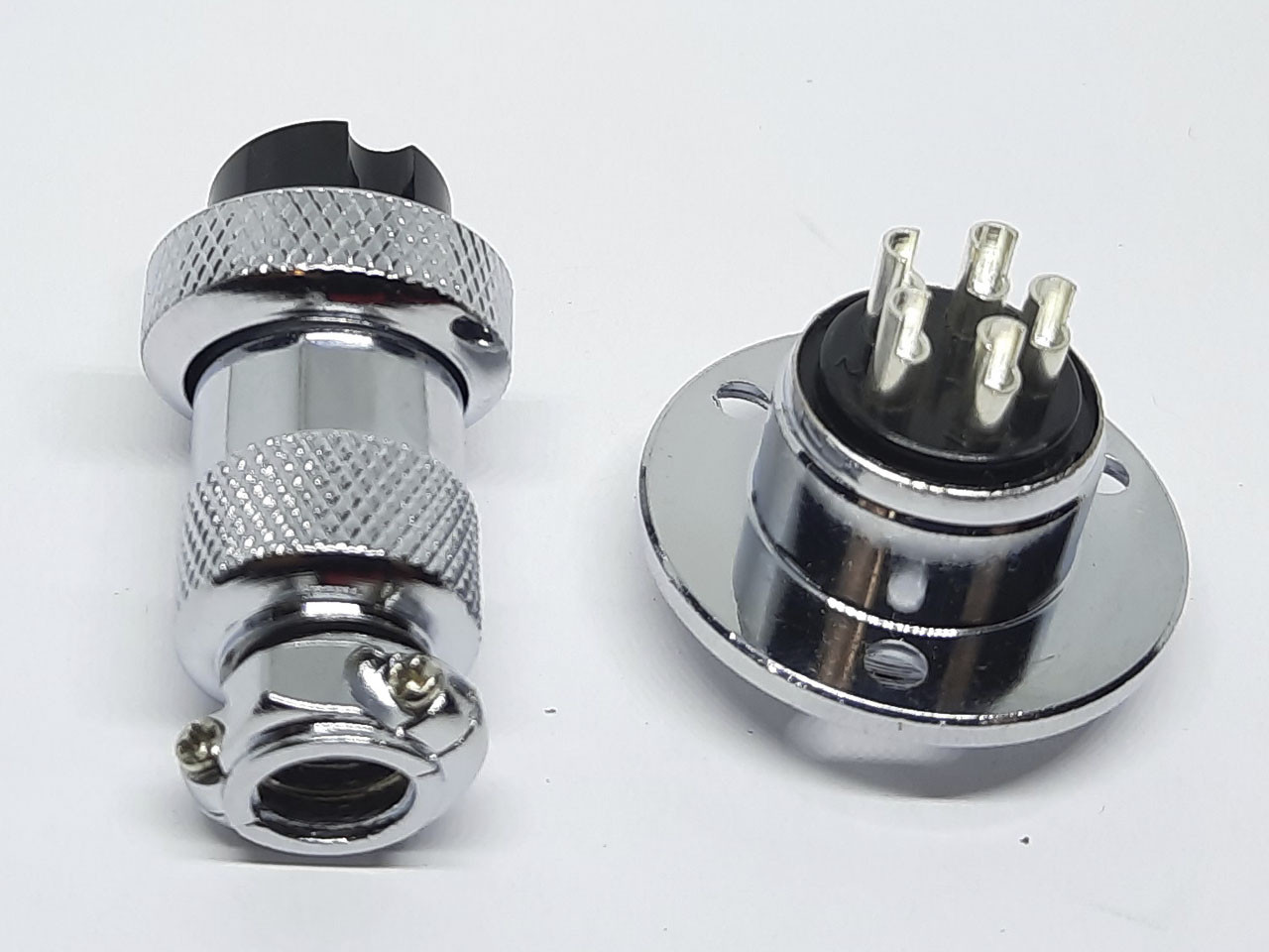 Роз'єм GX20-5pin комплект (Гніздо з фланцем + штекер)