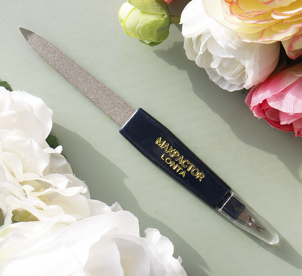 Пилочка для нігтів металева із середнім різцем Ср-04