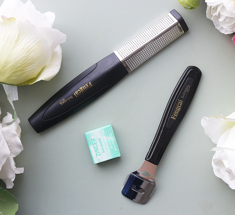 Набір педикюрний: терка та верстат + 5 лез S061