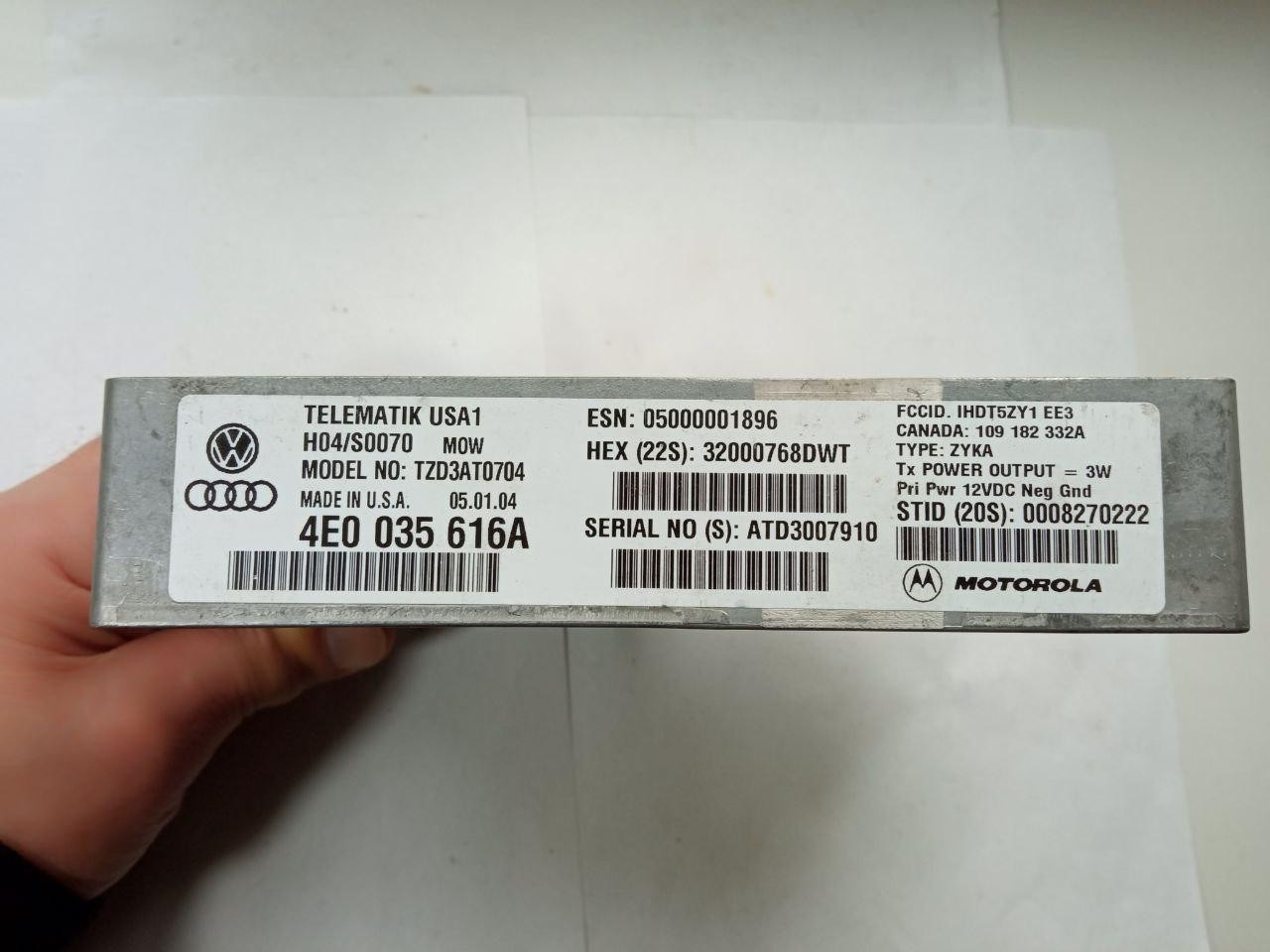 Електронний блок керування Volkswagen/Audi 4E0 035 616 A / TZD3AT0704 / ESN 05000001896 / 4E0035616A