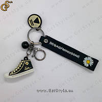 Брелок Кеды Sneakers Keychain черный