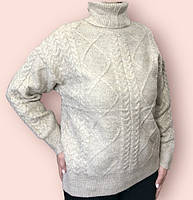 Женский тёплый свитер трикотаж с горлом белый