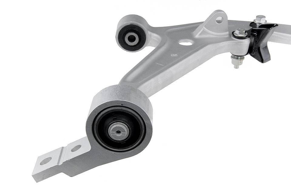 Рычаг подвески передний правый nissan x-trail t30, 545008h31a