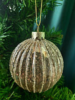 Елочный шар рельефной формы 8см, цвет - карамель антик BonaDi 115-028