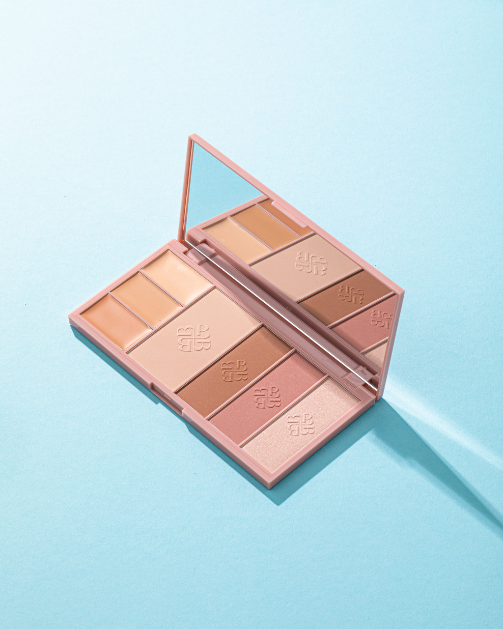 Палетка для контурінгу обличчя Angelic Correction Palette Bogenia, фото 1