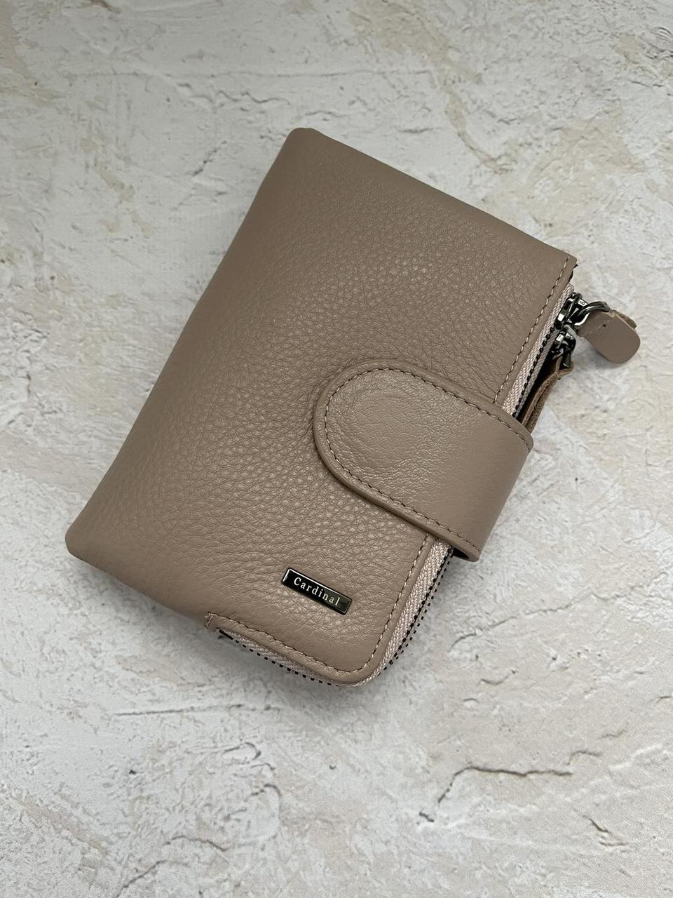Жіночий гаманець із натуральної шкіри Cardinal шкіряний гаманець на магніті коричневий