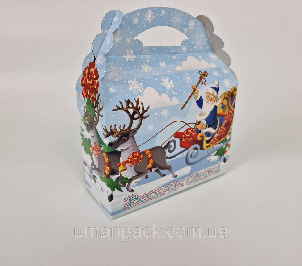 Новорічна подарункова картонна упаковка для цукерок (800-1000 грм) Дід Мороз на санях No 205н (1 шт.)