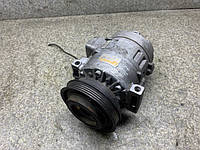 Компрессор кондиционера дефект фишки Audi A6 C4 8D0260808 1995-1997 года