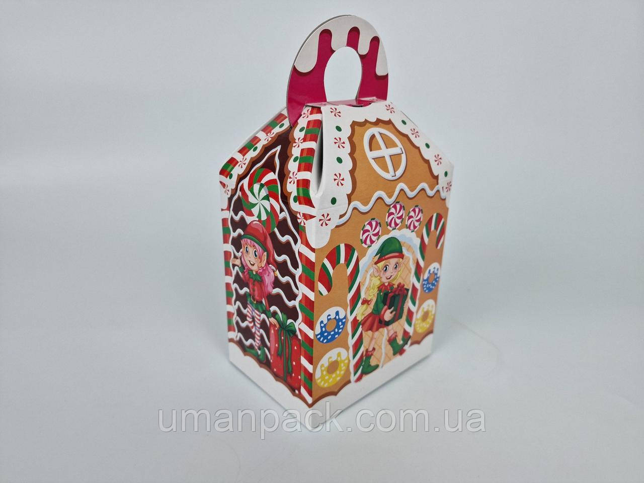 Новорічна подарункова картонна упаковка для цукерок (700 гм) Пряниковий будиночок No209н (1 шт.)