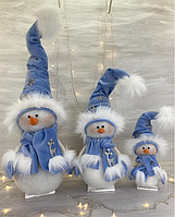 Стильная интерьерная фигурка для вашего дома новогодняя Снеговик в голубом калпаке 40 см