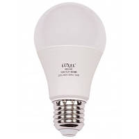Светодиодная энергосберегающая лампочка Luxel LED A60 7w E27