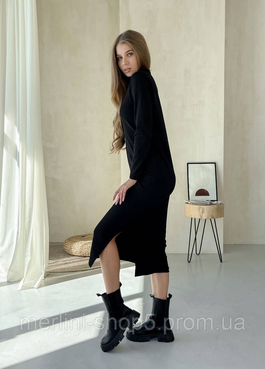 Свободное теплое длинное платье в рубчик на флисе черное от украинского производителя Генуя 700001081, размер - фото 3 - id-p2035249717