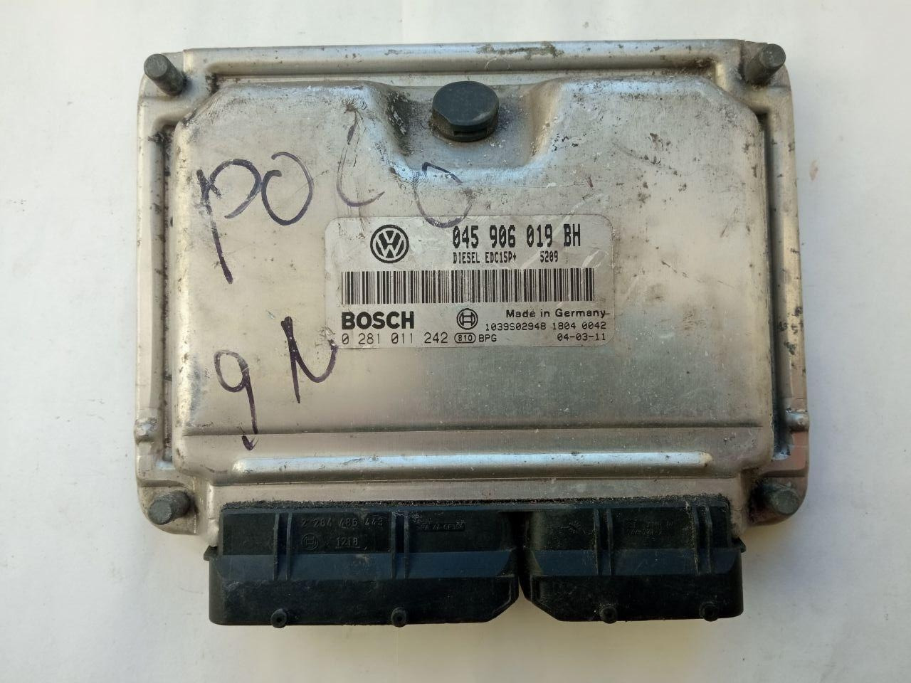 Електронний блок керування Volkswagen Polo 9N Bosch 0 281 011 242 / 045 906 019 BN / 0281011242, фото 1