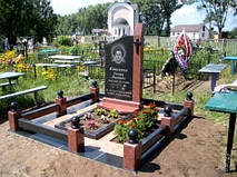 Памятник гранитный комбинированный