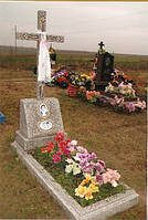 Памятник из мраморной крошки