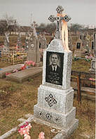 Памятник из мраморной крошки