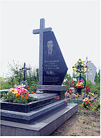 Гранитный памятник