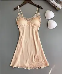 Атласний пеньюар