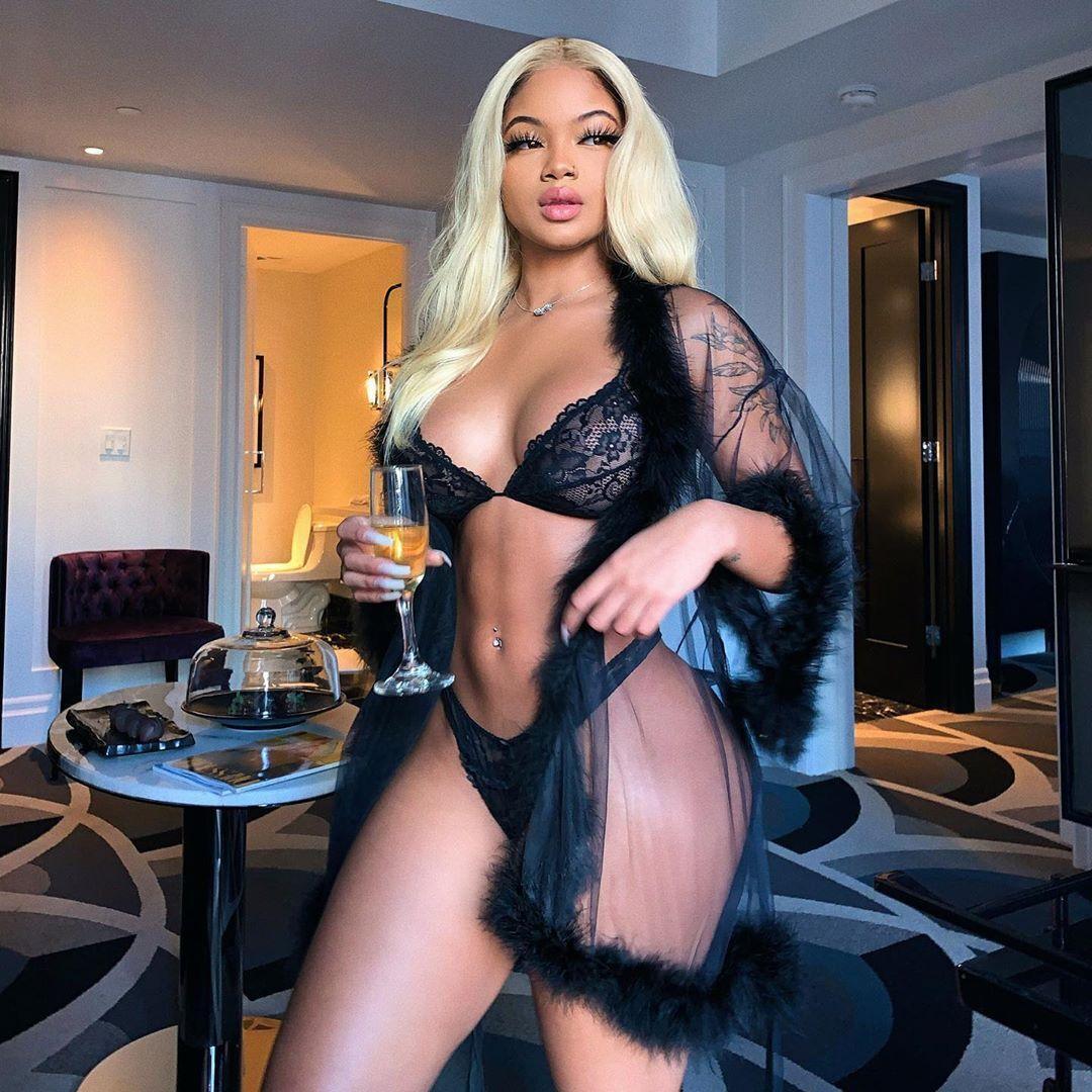 Халат з узлісся