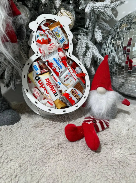 Новогодний подарок набор сладостей для детей Снеговик ,красивый сюрприз бокс с конфетами близким на Новый год - фото 4 - id-p1708659433