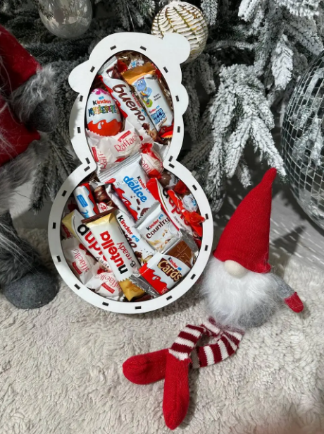 Новогодний подарок набор сладостей для детей Снеговик ,красивый сюрприз бокс с конфетами близким на Новый год - фото 10 - id-p1708659433