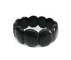 Жіночий браслет з авантюрину на руку