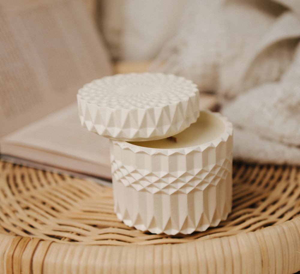 Аромасвічка ROMANTIC TEA SPA BEIGE 100% WOOD WAX 200g 42h NAC 1084