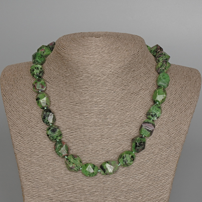 Намисто Цоїзит натуральний камінь багатогранник d-13х17мм+- L-49см+-, фото 1