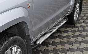 Бокові пороги Line (2 шт. алюм) для Volkswagen Amarok 2010-2022 рр